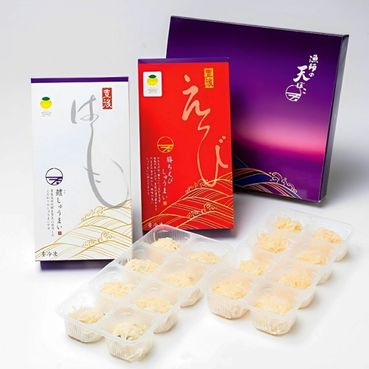 大分県産の鱧（ハモ）しゅうまいと、縁起の良い「勝ちえび」しゅうまいの2種セット内容画像。化粧箱に入っており、お祝いやお土産に最適な海鮮しゅうまいセットを通販でお取り寄せ。