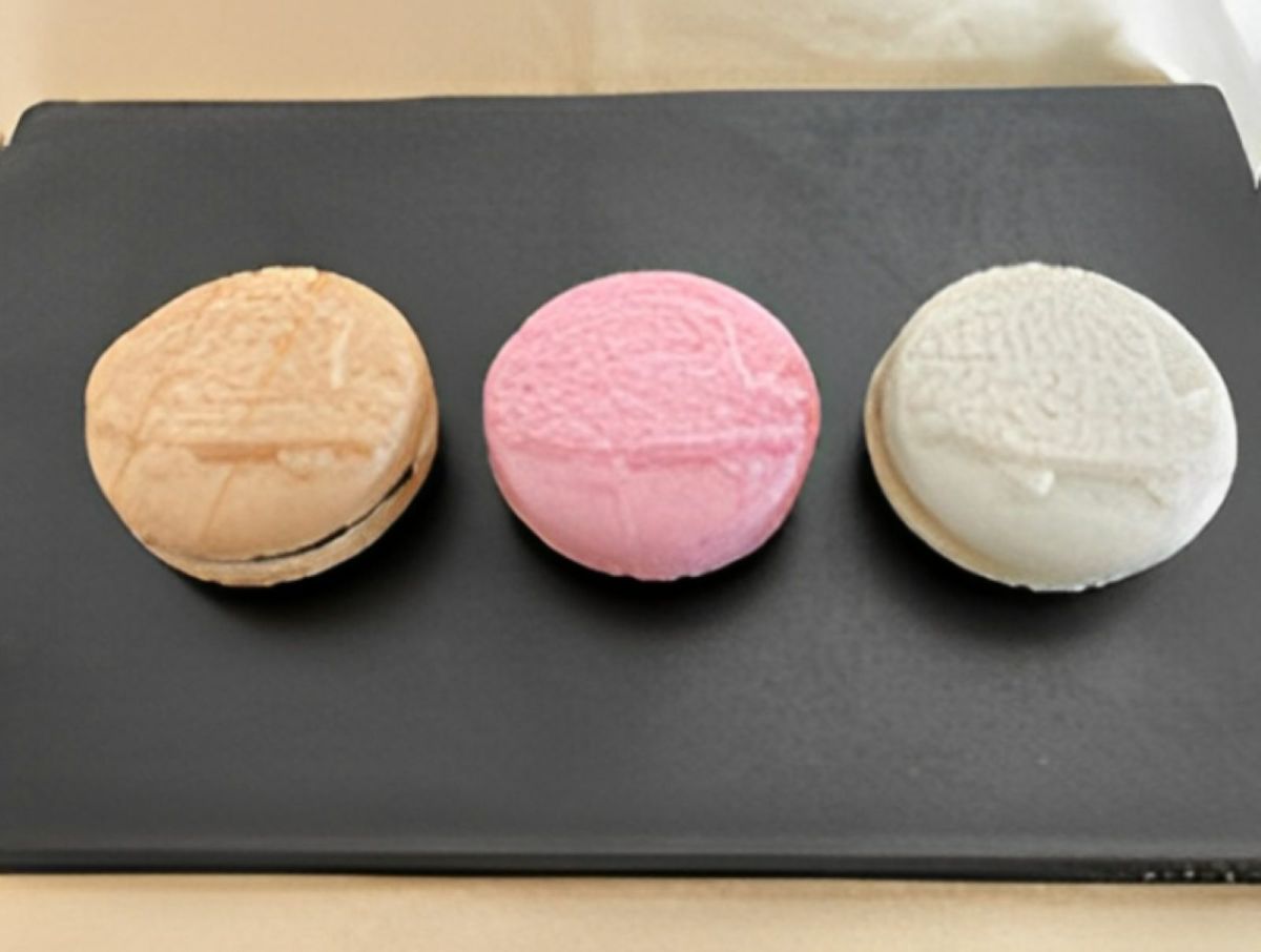 高田屋セットに含まれる「も～な・菓」の商品画像。豊後高田の地域の特色を生かしたお菓子作りを心がけた、高田屋の人気商品。