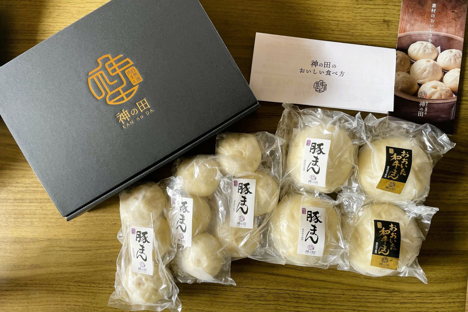 「神の田豚まん　よくばりセット」の内容量画像です。